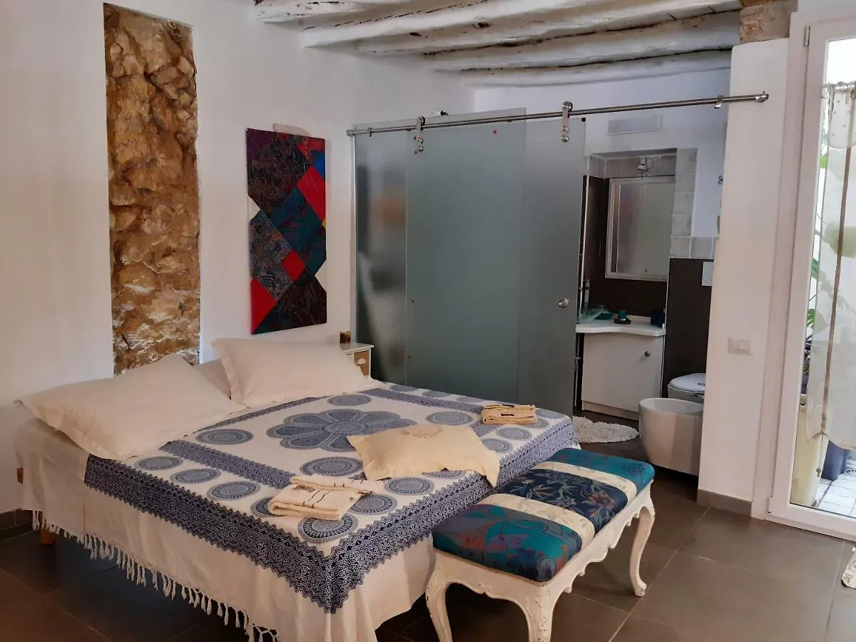 Cozy Loft In The Heart Of Cagliari Villa